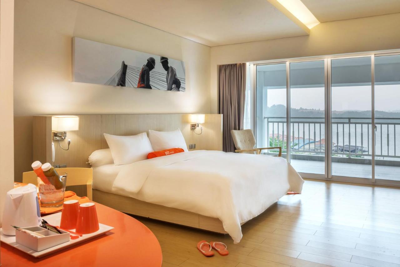 Harris Resort Barelang Batam Sagulung Luaran gambar